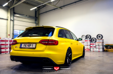 Audi RS4 на дисках Vossen Forged VPS-306