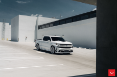 Chevrolet Silverado на дисках Hybrid Forged HF6-1