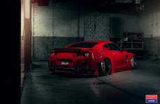 Nissan GTR на дисках Vossen x Work VWS-2