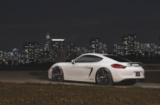 Porsche Cayman на дисках Rohana RC26