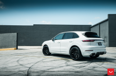 Porsche Cayenne на дисках Hybrid Forged HF-2