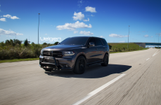 Dodge Durango на дисках Velgen VMB5