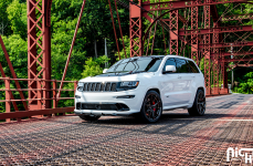 Jeep Grand Cherokee SRT8 на дисках Niche Misano